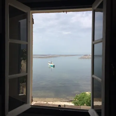 La Maison Bleue