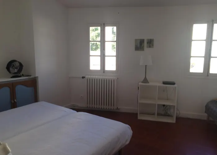 Semesterbostad La Maison Bleue *