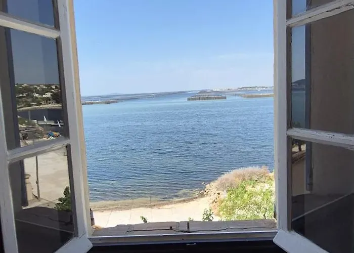 La Maison Bleue Semesterbostad Bouzigues