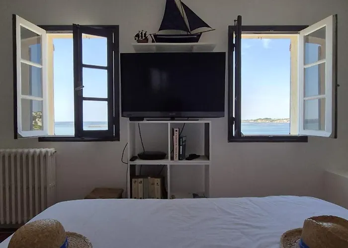 La Maison Bleue Semesterbostad *